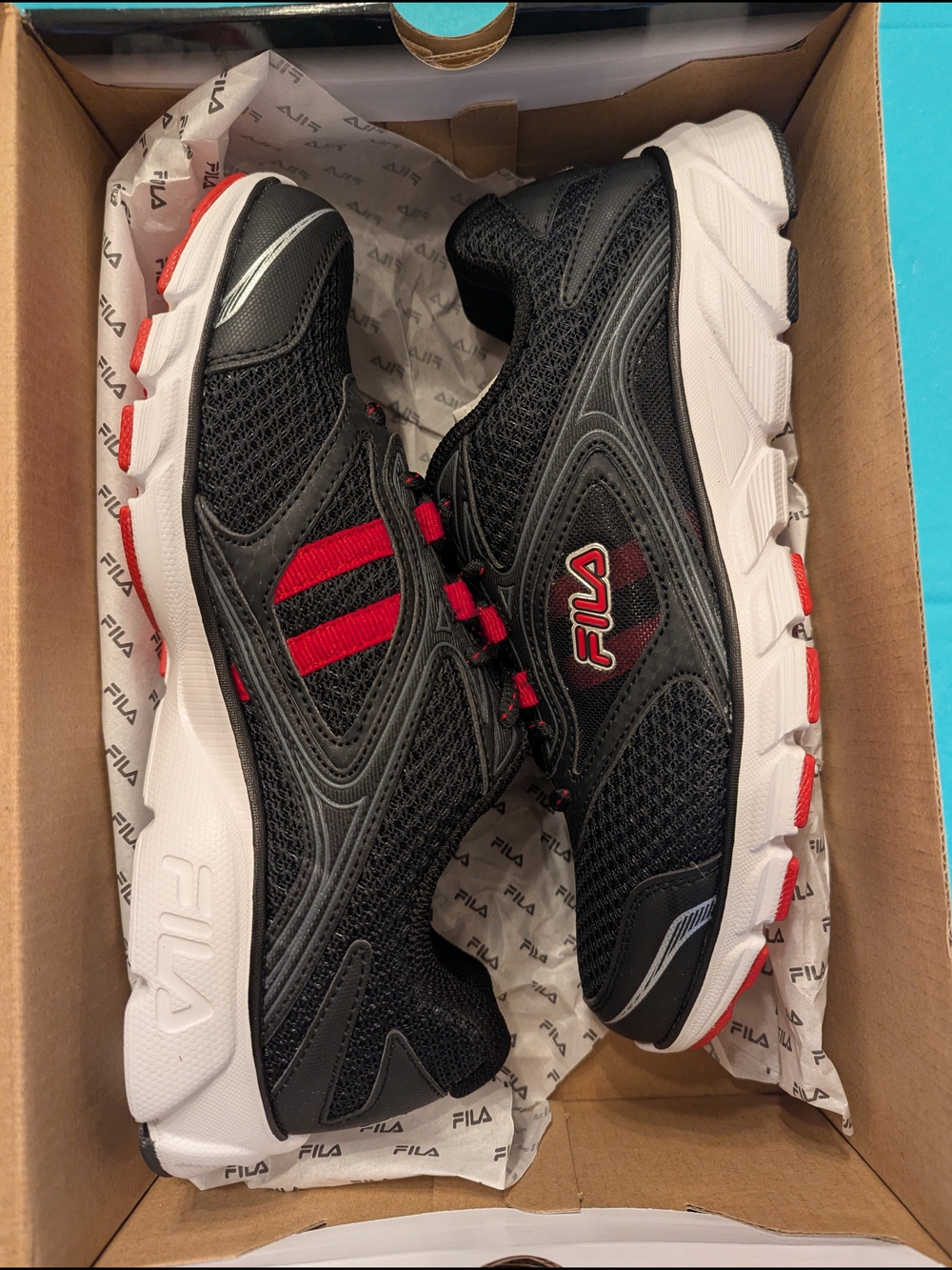 Fila Size 7 (Women's 8.5) Stand up Lace Up Running Shoe